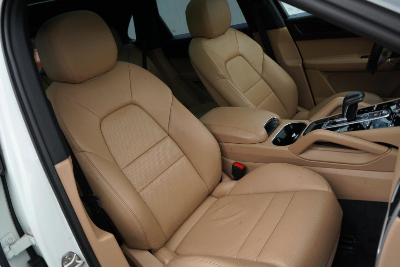 Used 2020 Porsche Cayenne AWD/4WD image 66