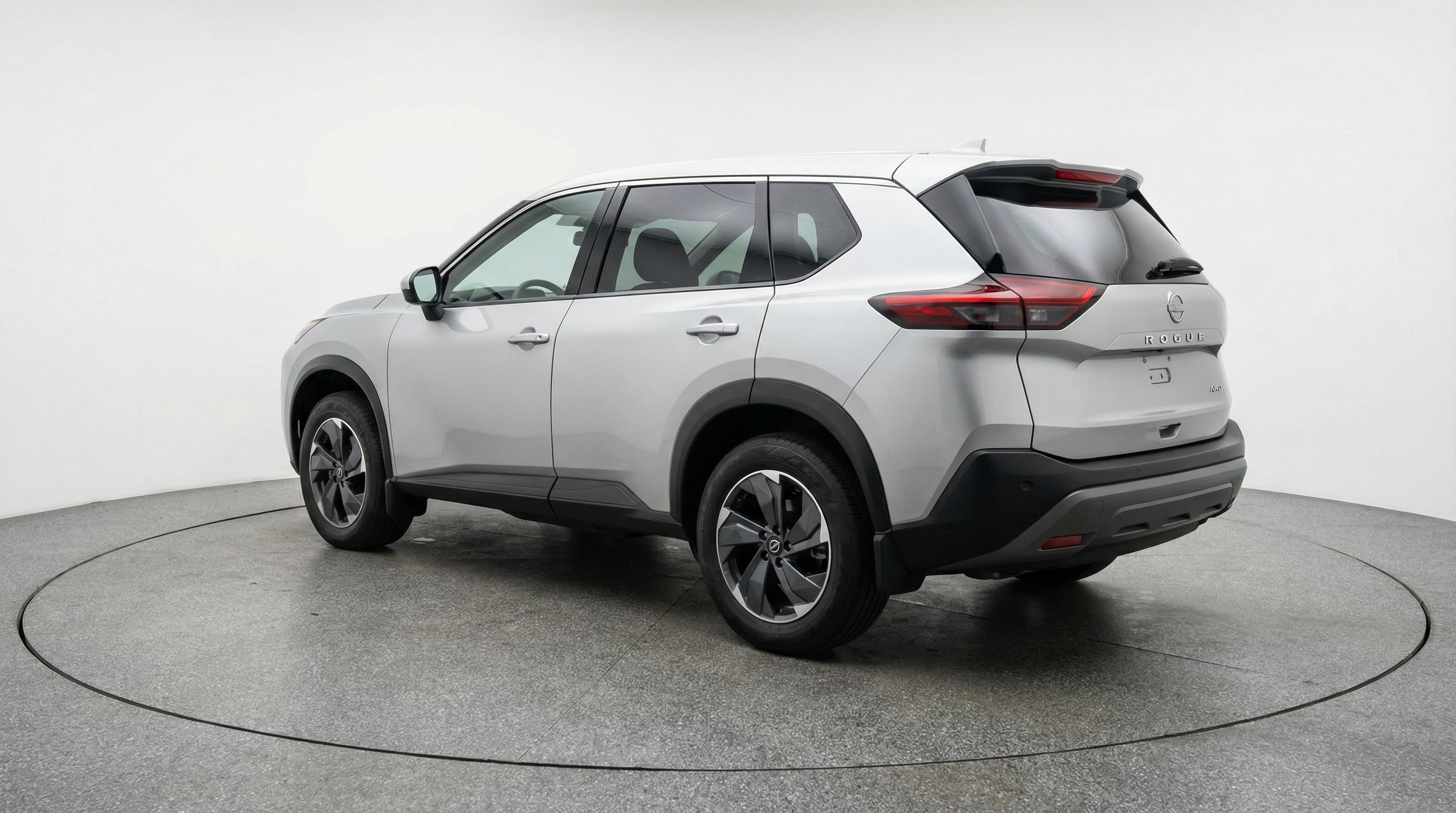 Used 2025 Nissan Rogue SV image 6