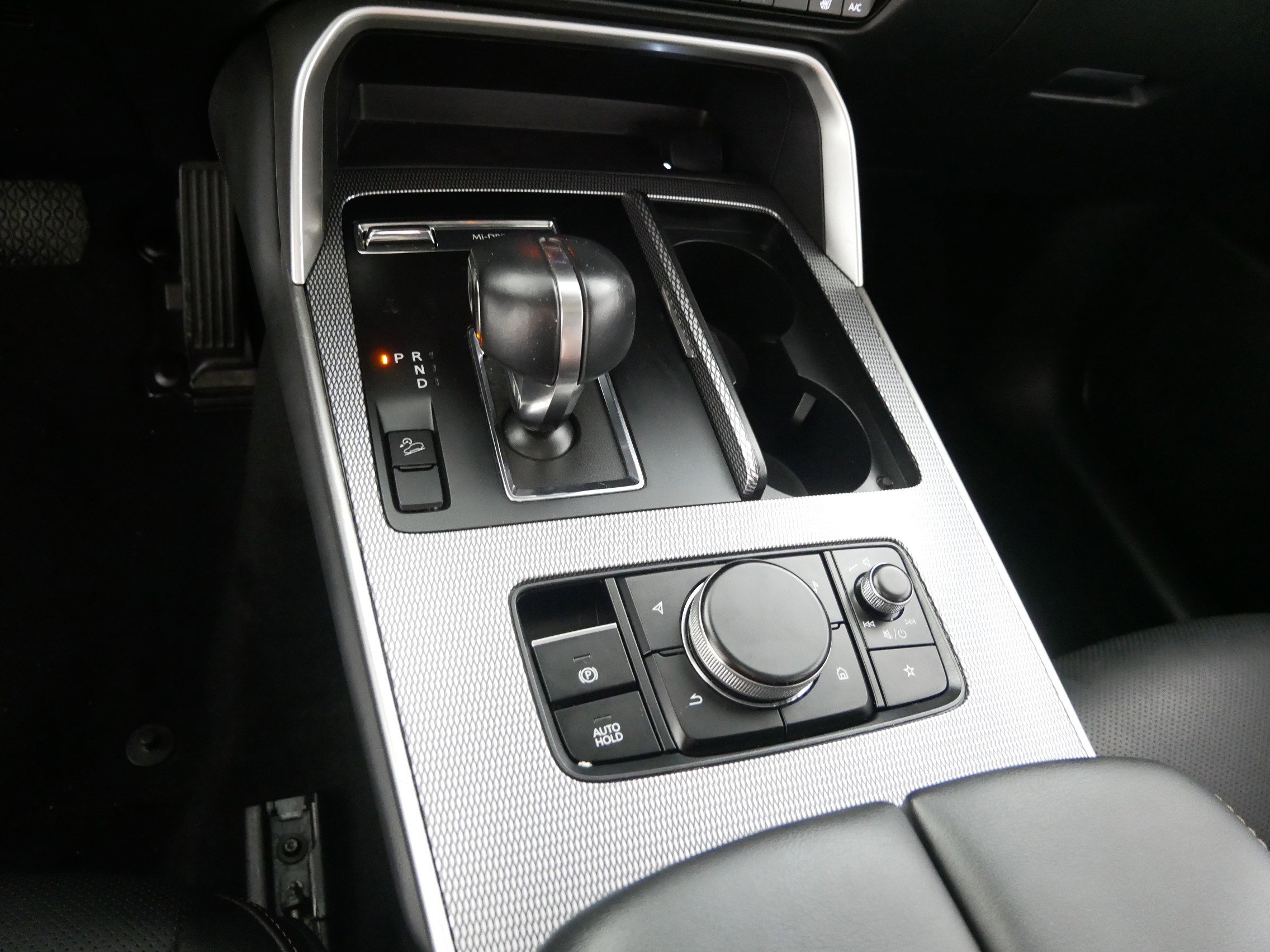 Certified 2025 MAZDA CX-70 3.3 Turbo w/ Preferred Package image 24