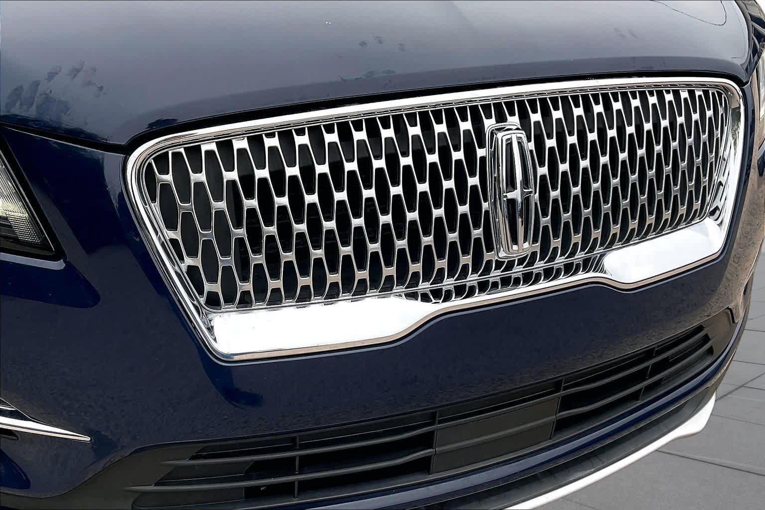 Used 2019 Lincoln MKC Reserve FWD image 28
