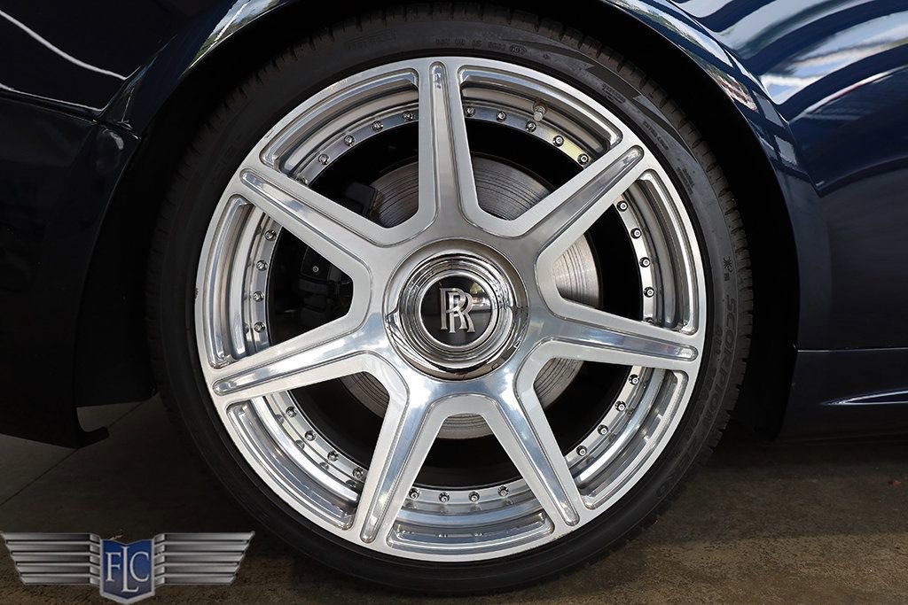 Used 2017 Rolls-Royce Dawn image 41