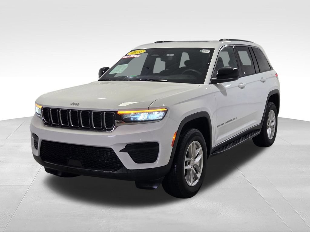Certified 2024 Jeep Grand Cherokee Laredo X AWD/4WD image 20
