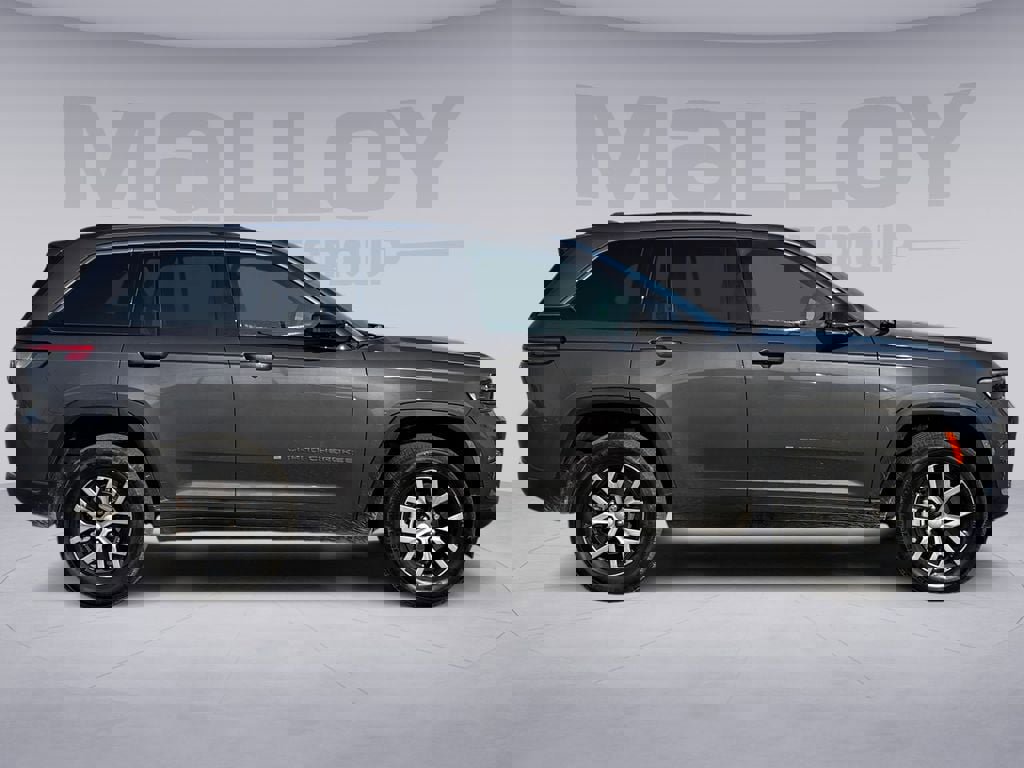 Used 2024 Jeep Grand Cherokee Limited image 6