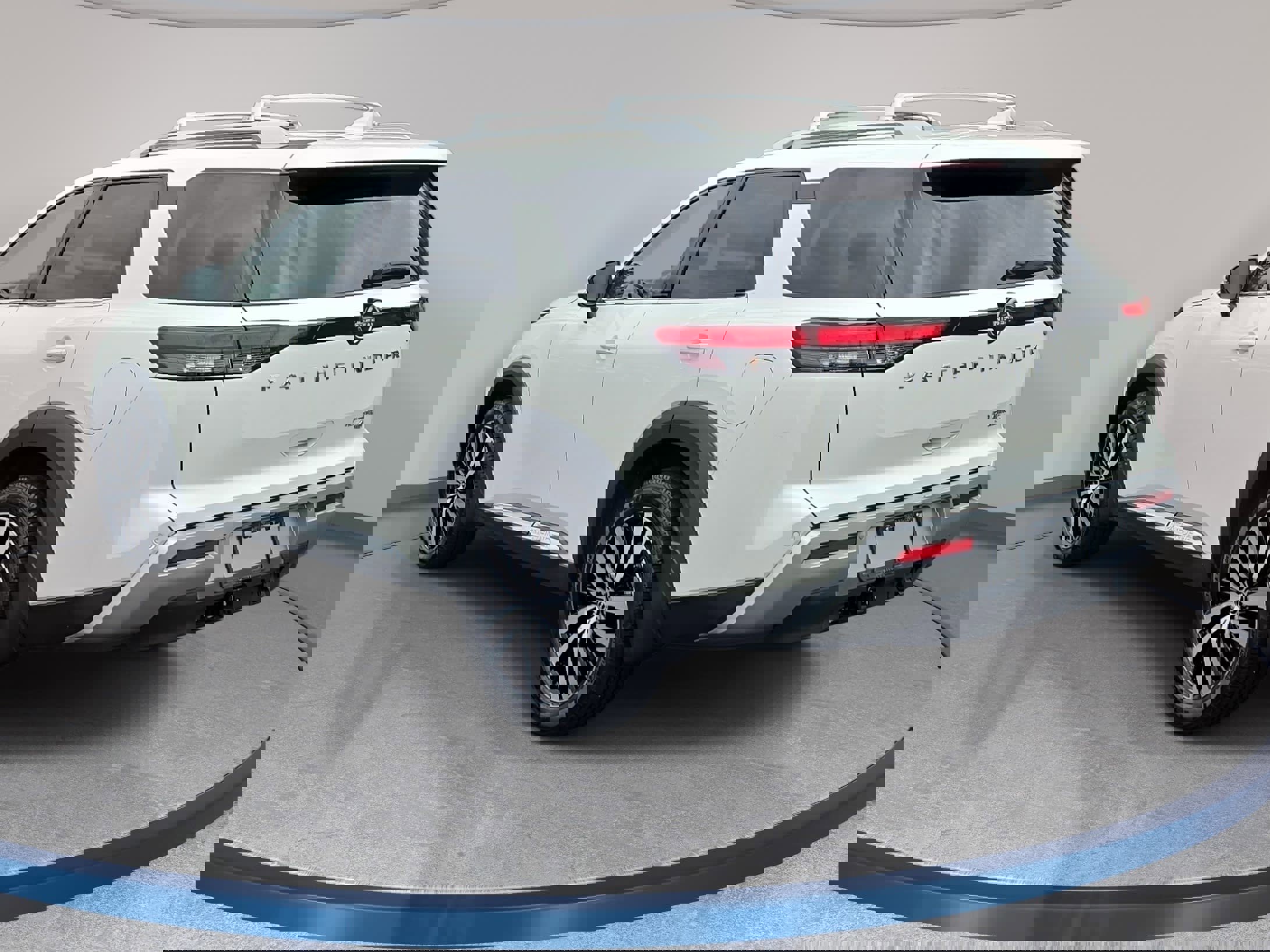 Certified 2023 Nissan Pathfinder Platinum image 7