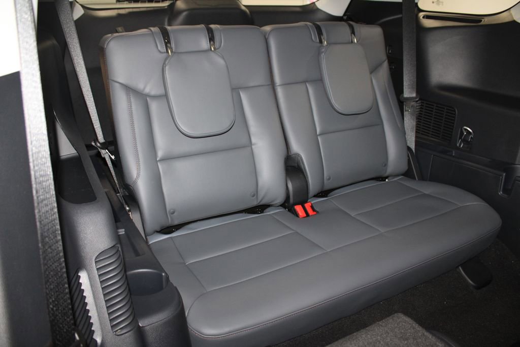 New 2026 Ford Explorer Active w/ Active Comfort Package AWD/4WD image 35