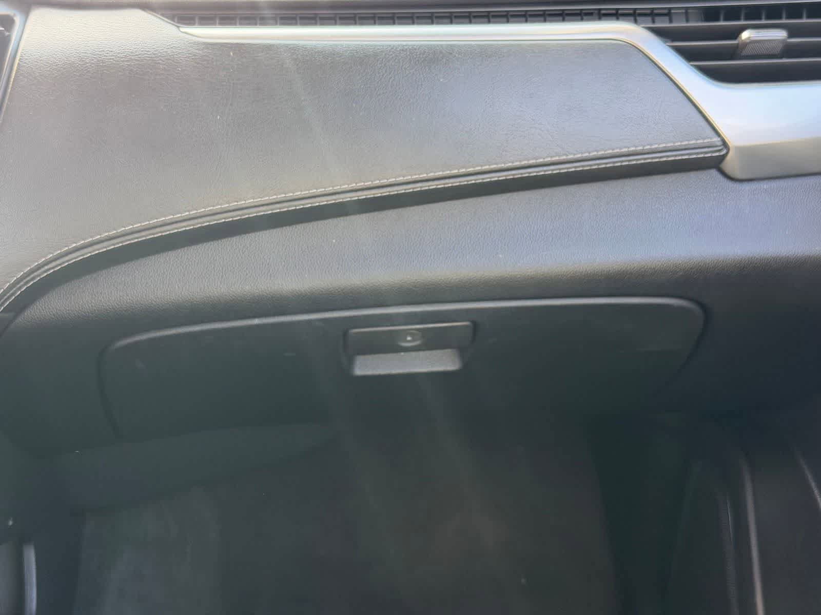 Used 2015 Chevrolet Tahoe LT RWD image 18