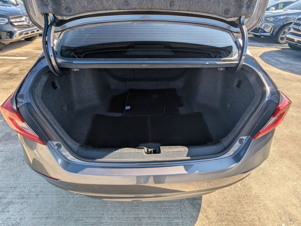 Used 2018 Honda Accord Touring image 24