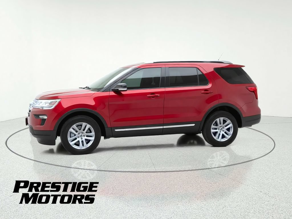 Used 2018 Ford Explorer XLT w/ Equipment Group 201A AWD/4WD image 4