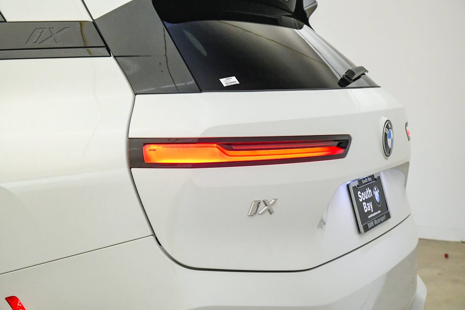 Used 2026 BMW iX xDrive60 AWD/4WD image 12