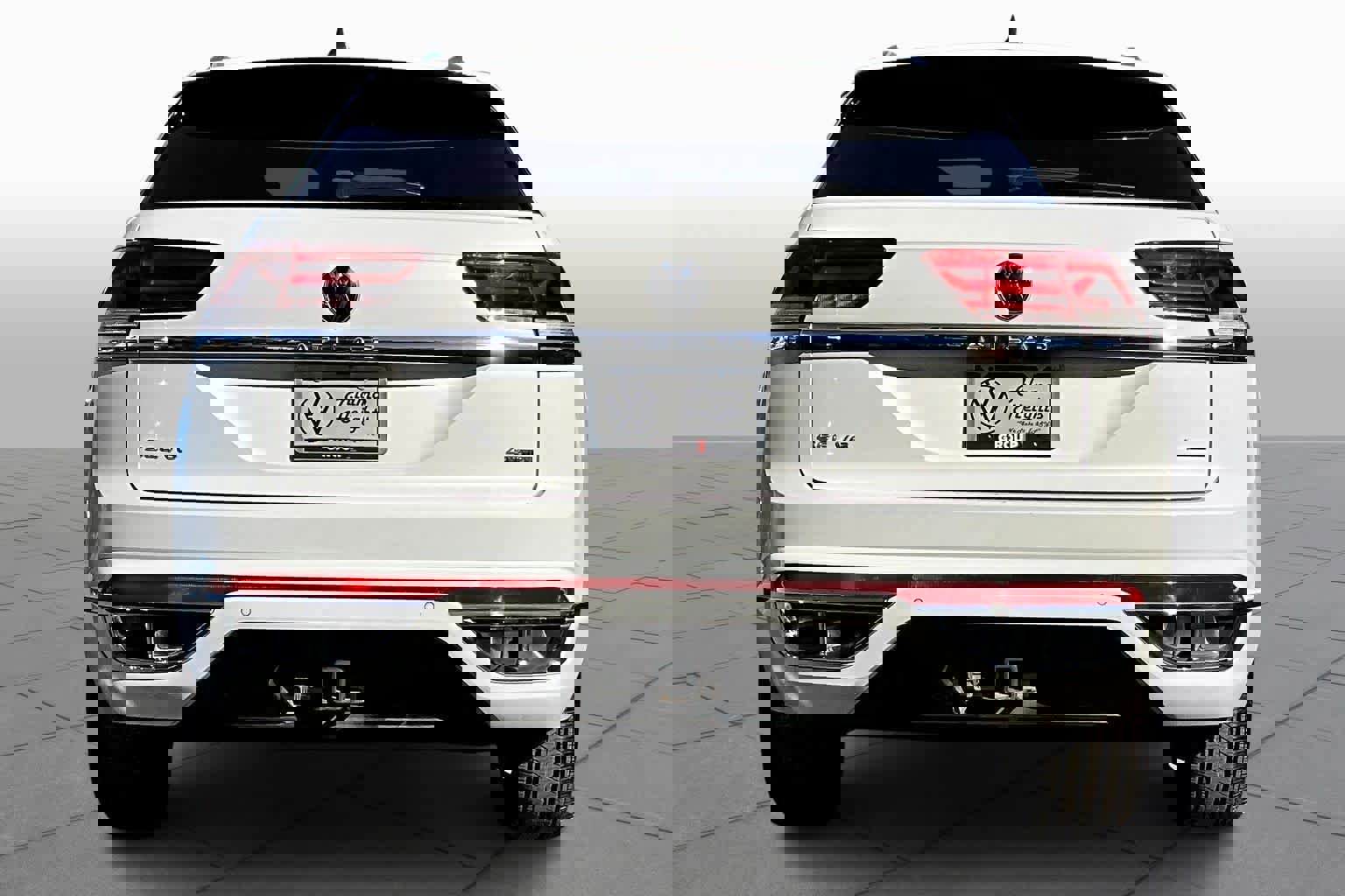 Used 2023 Volkswagen Atlas Cross Sport SEL Premium R-Line image 4