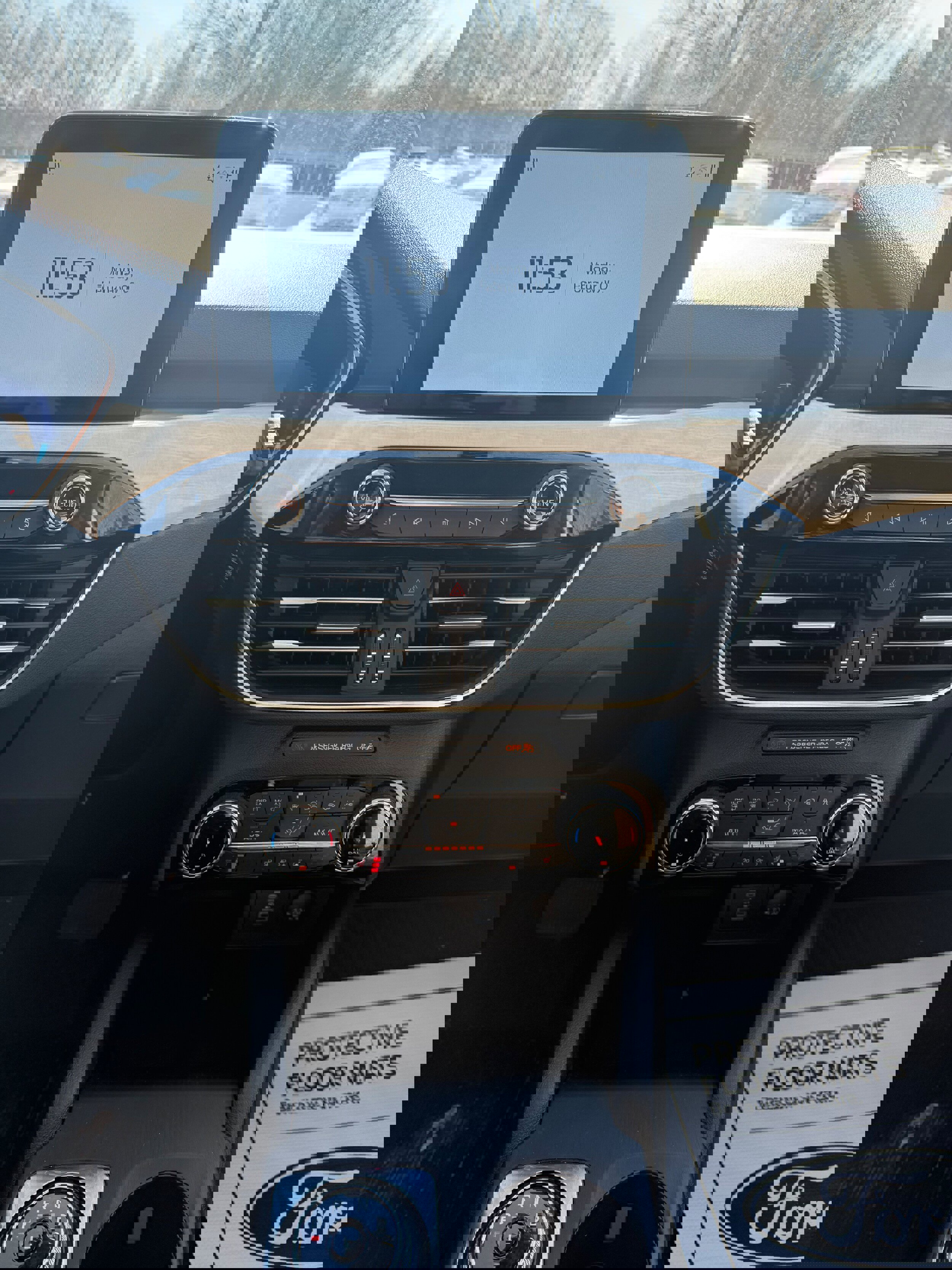 Used 2022 Ford Escape Titanium w/ Titanium Elite Package image 11