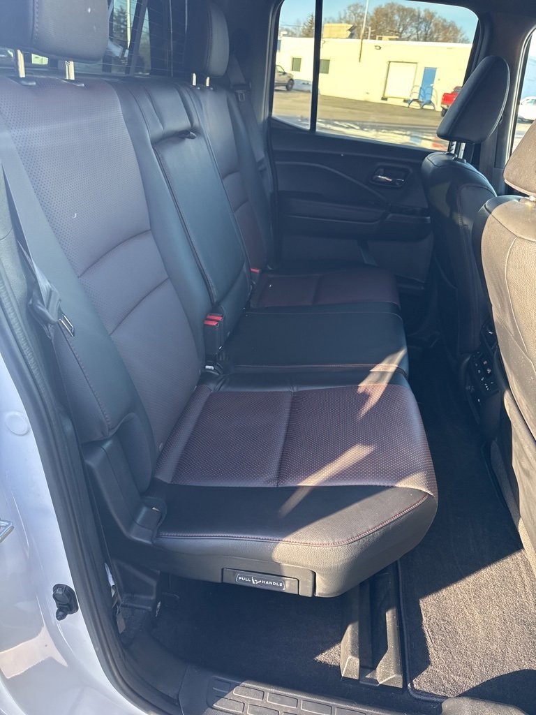 Used 2024 Honda Ridgeline Black Edition image 11
