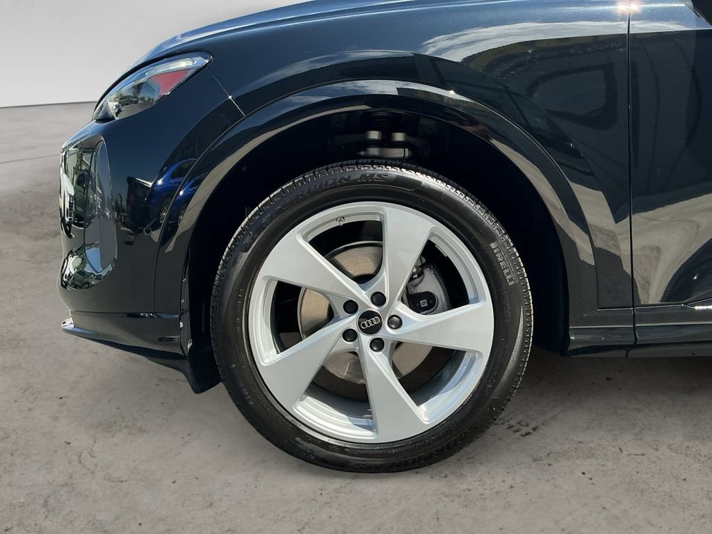 Used 2025 Audi Q5 Premium Plus AWD/4WD image 9