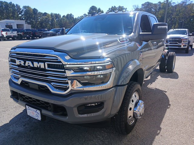 New 2027 RAM 5500 4x4 Crew Cab w/ Laramie Trim Package image 10