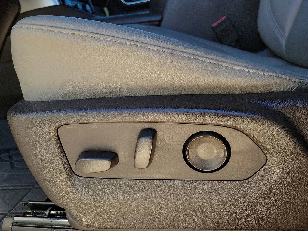 Used 2021 Chevrolet Tahoe Z71 w/ Z71 Off-Road Package image 20