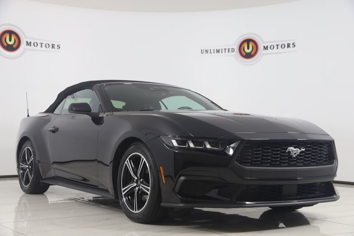 Used 2024 Ford Mustang Premium RWD image 23