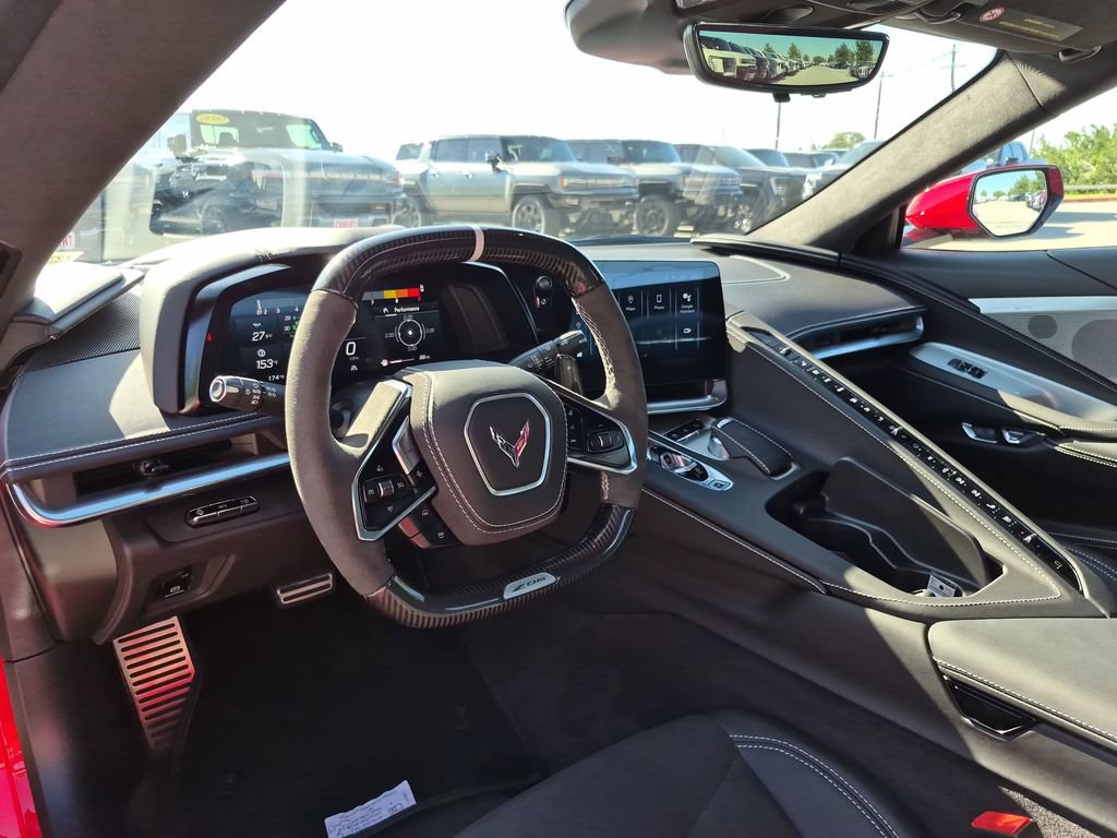Used 2024 Chevrolet Corvette Z06 RWD image 31