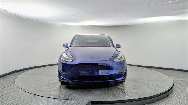 Used 2022 Tesla Model Y Long Range image 11