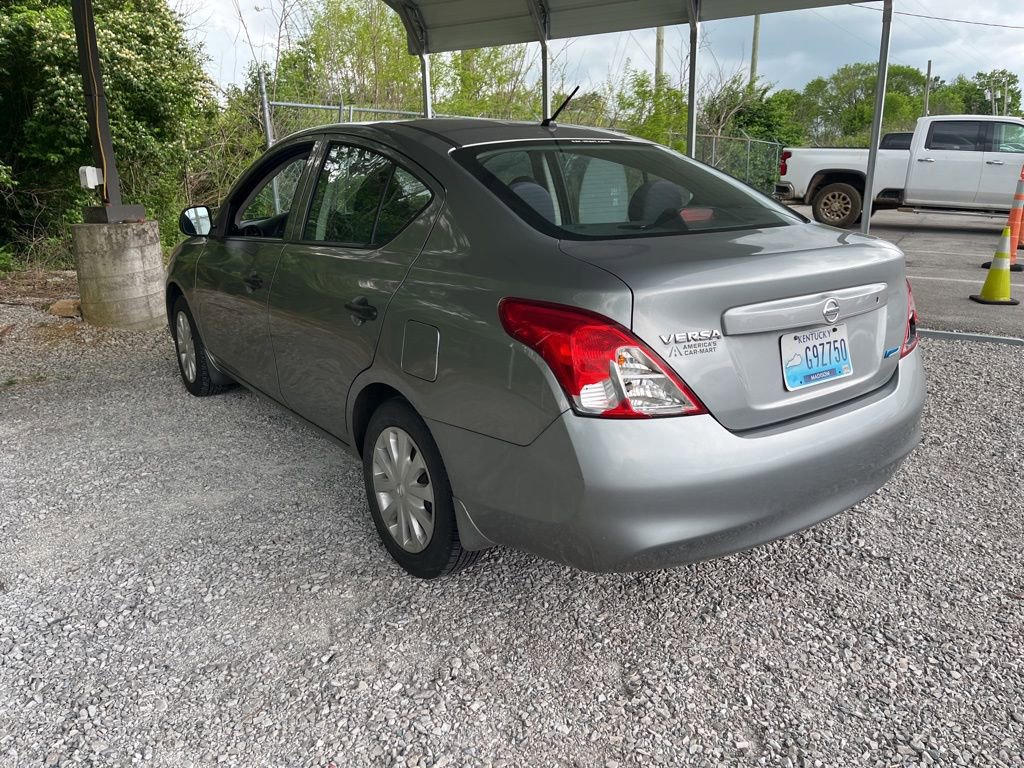 Used 2014 Nissan Versa S FWD image 4