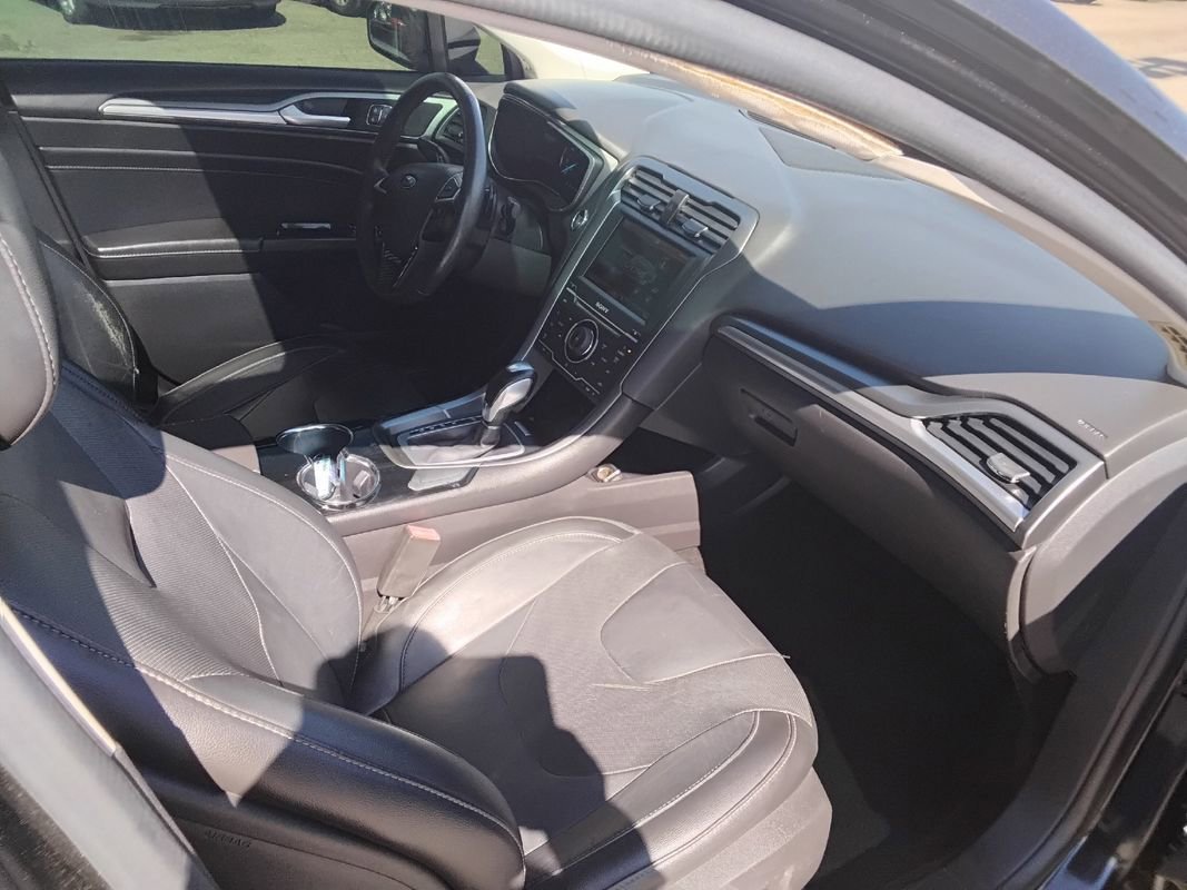 Used 2014 Ford Fusion Titanium image 16