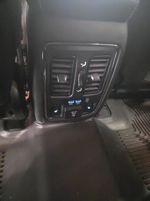 Used 2015 Jeep Grand Cherokee Limited image 9