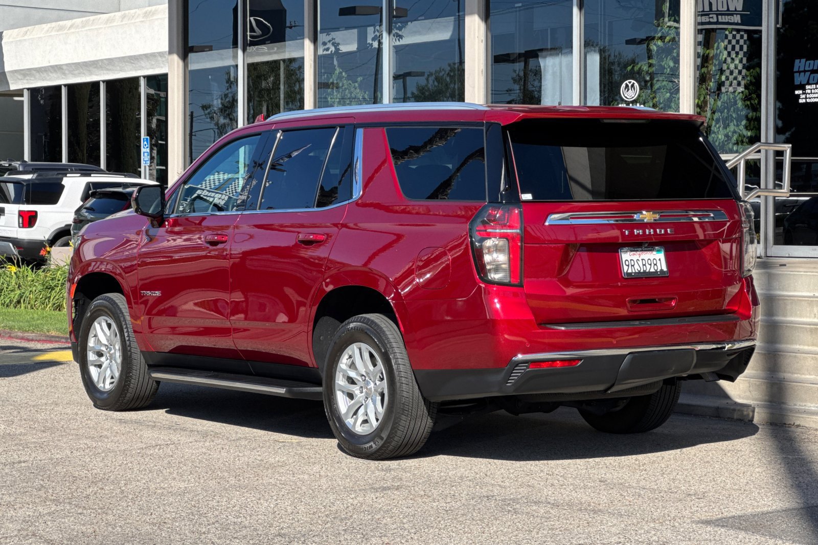 Used 2024 Chevrolet Tahoe LS RWD image 6