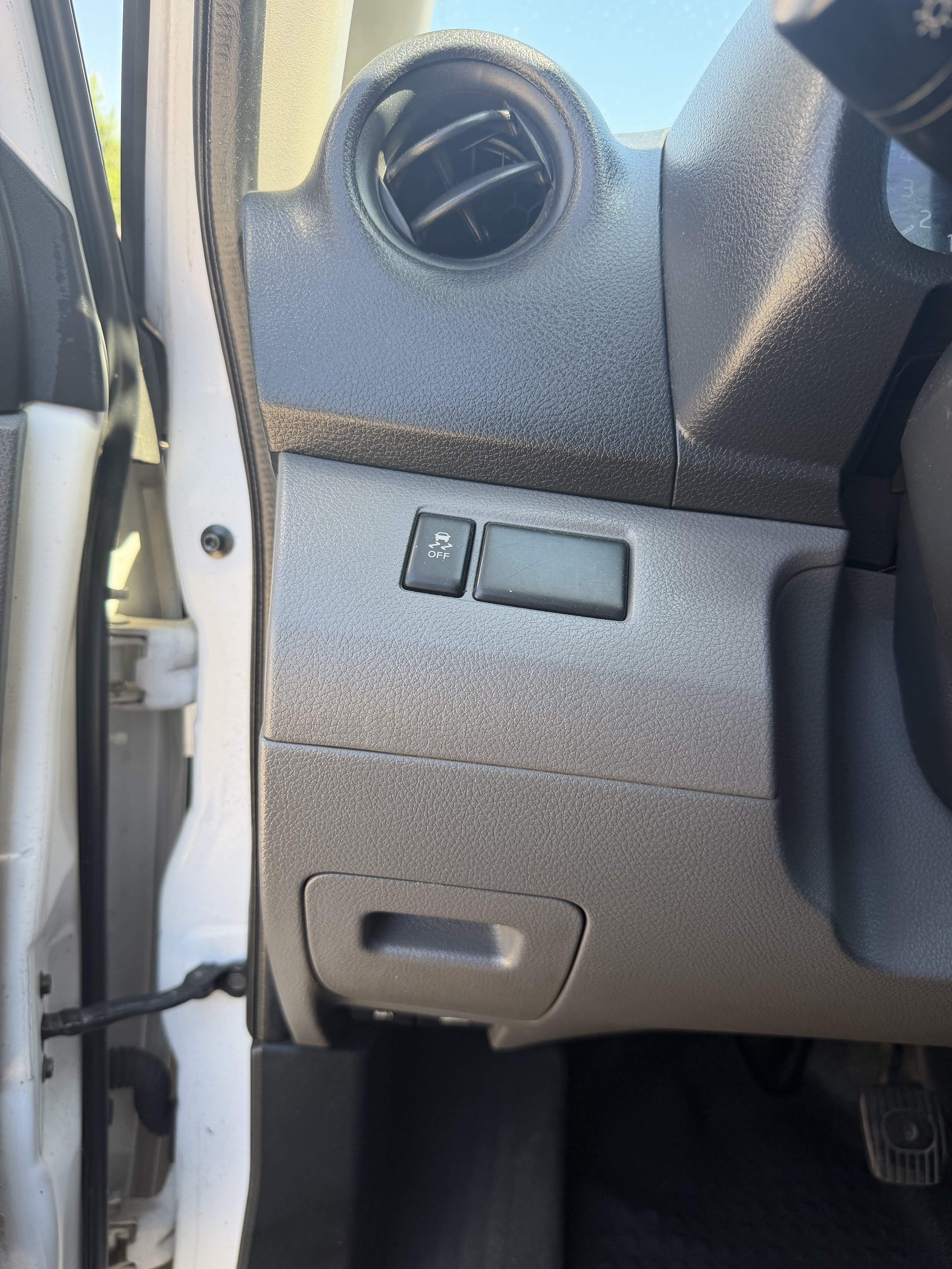 Used 2018 Nissan NV200 S FWD image 20