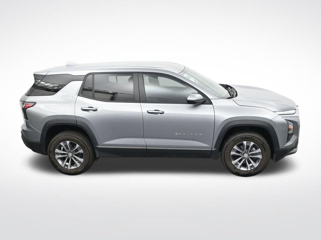 Used 2025 Chevrolet Equinox LT FWD image 23