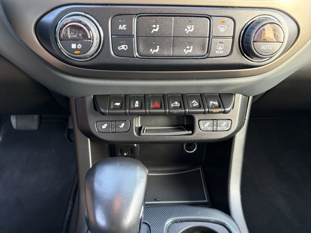 Used 2022 Chevrolet Colorado Z71 image 23