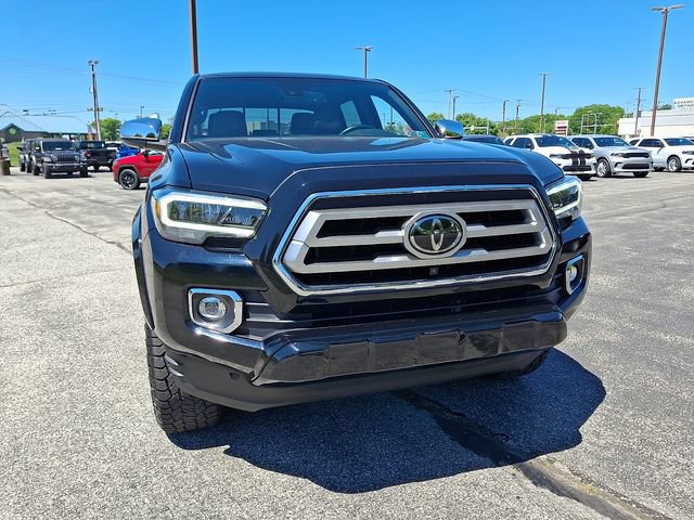 Used 2020 Toyota Tacoma Limited AWD/4WD image 2