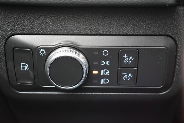 Used 2022 Ford Escape SE w/ Cold Weather Package image 16