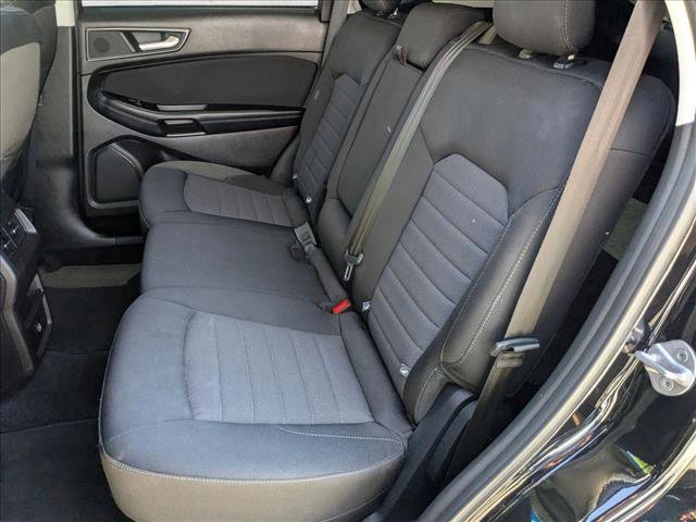 Used 2017 Ford Edge SE FWD image 17