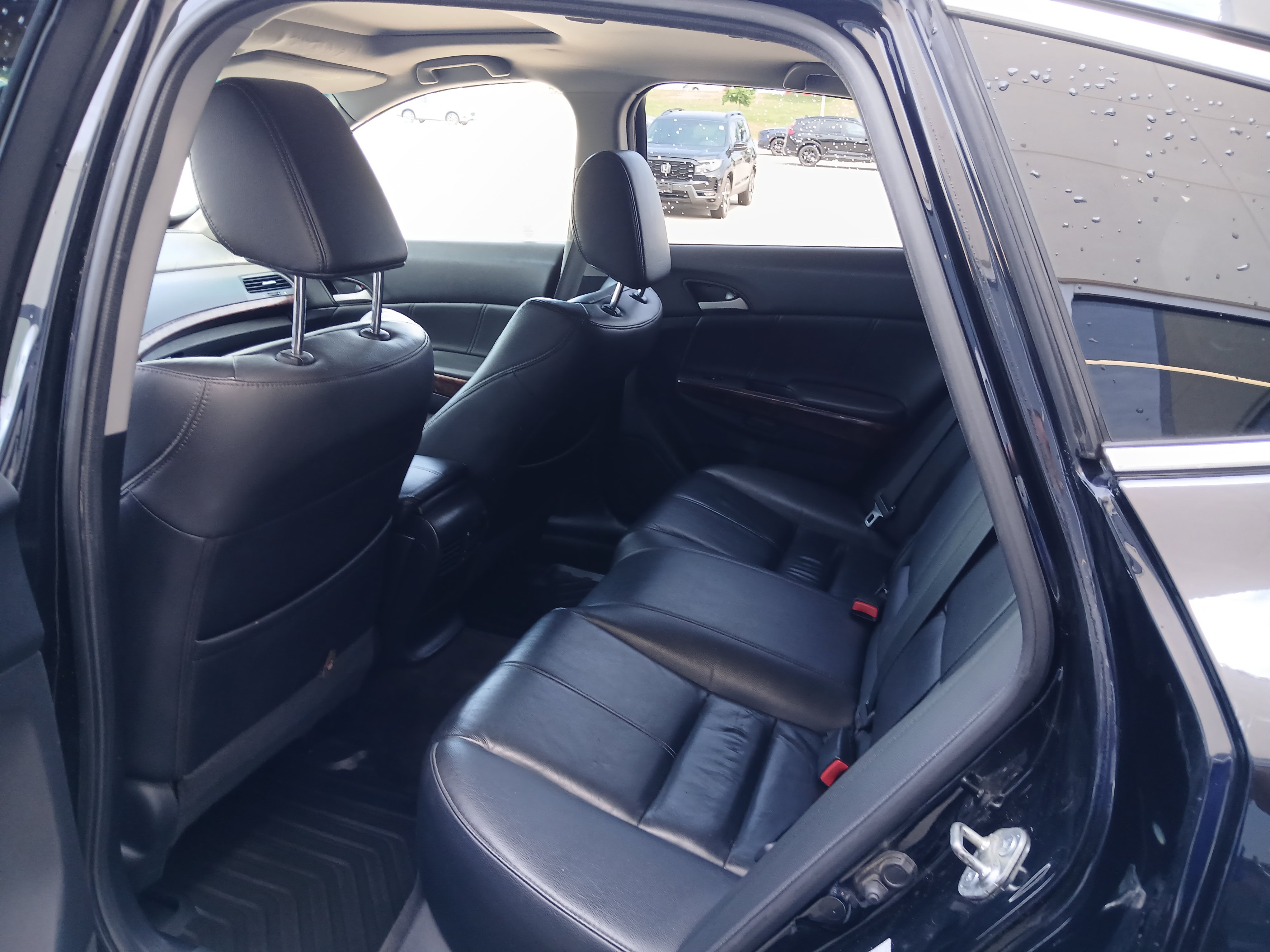 Used 2010 Honda Crosstour EX-L image 9
