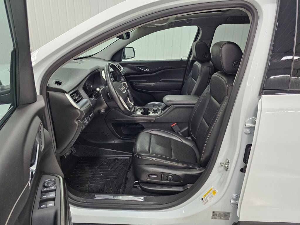 Used 2021 GMC Acadia SLT w/ Elevation Edition AWD/4WD image 11