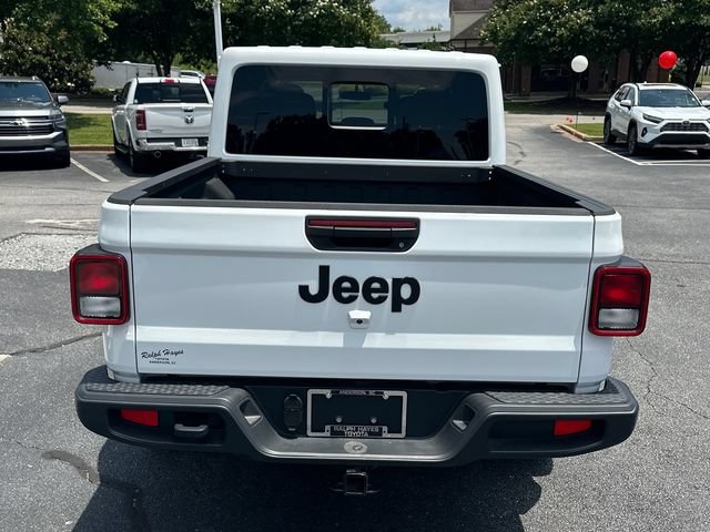 Used 2025 Jeep Gladiator Sport AWD/4WD image 4