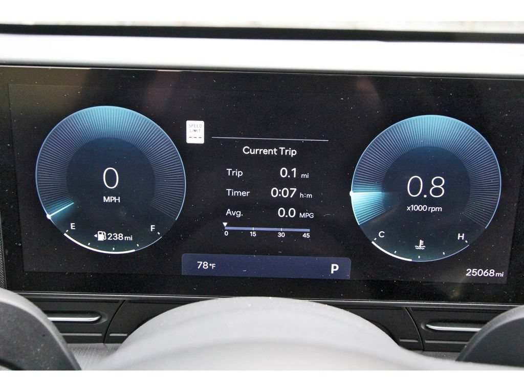 Certified 2025 Hyundai Kona Limited AWD/4WD image 17