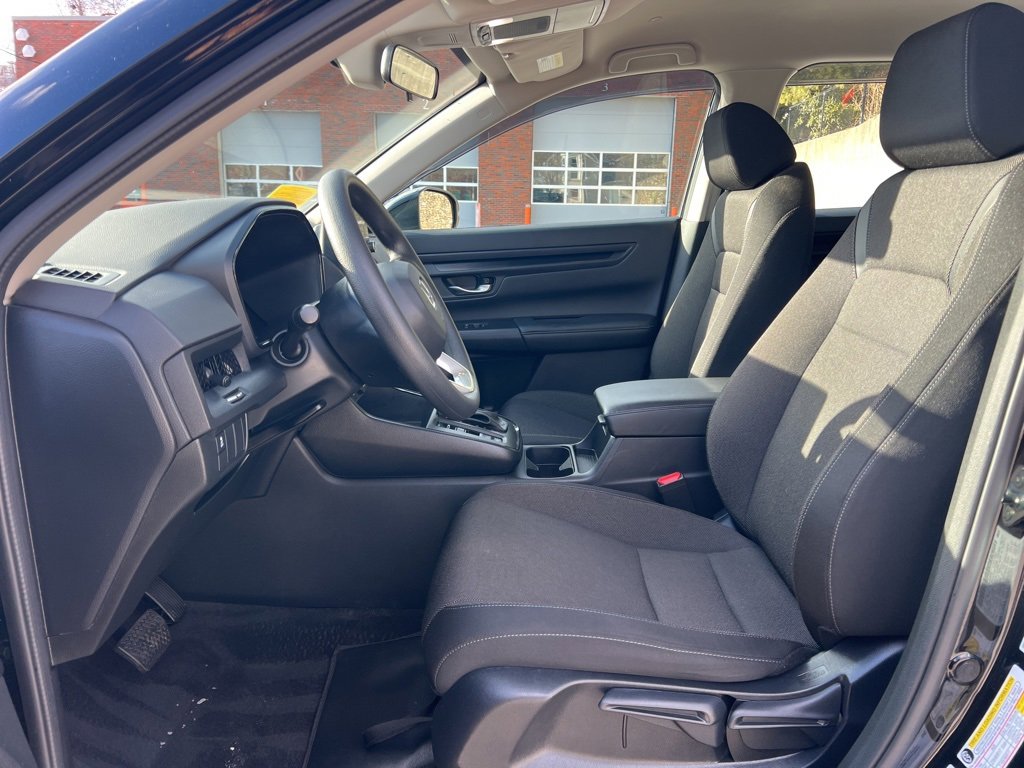 Used 2024 Honda CR-V LX image 12
