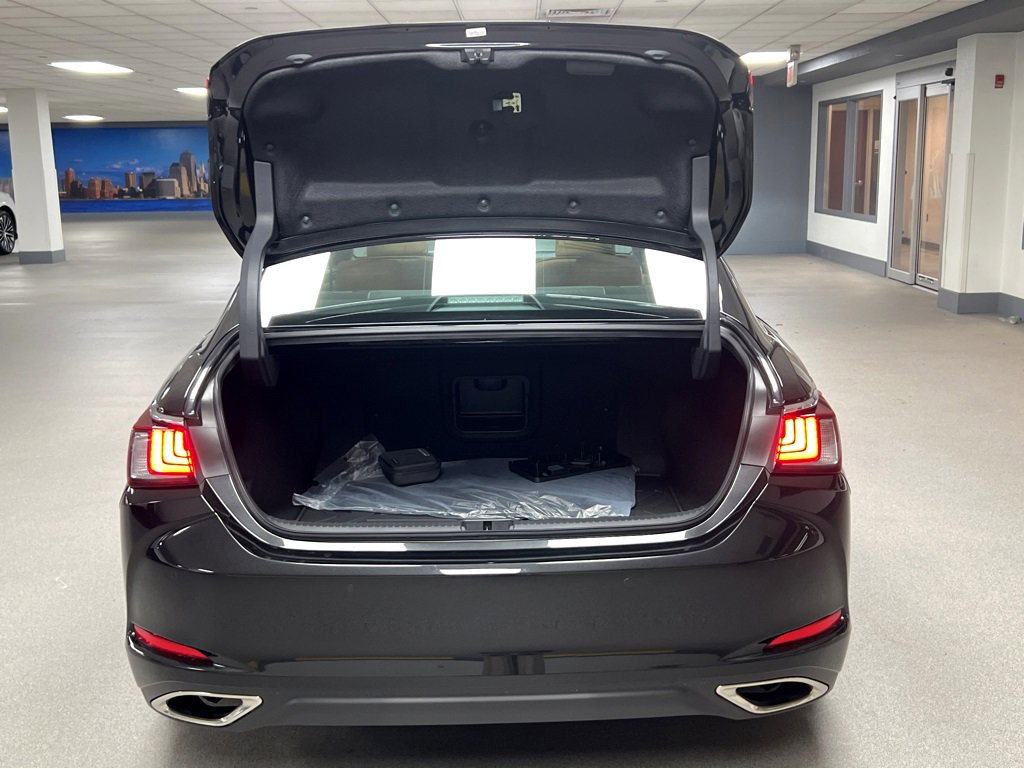 New 2025 Lexus ES 350 w/ Premium Package image 30