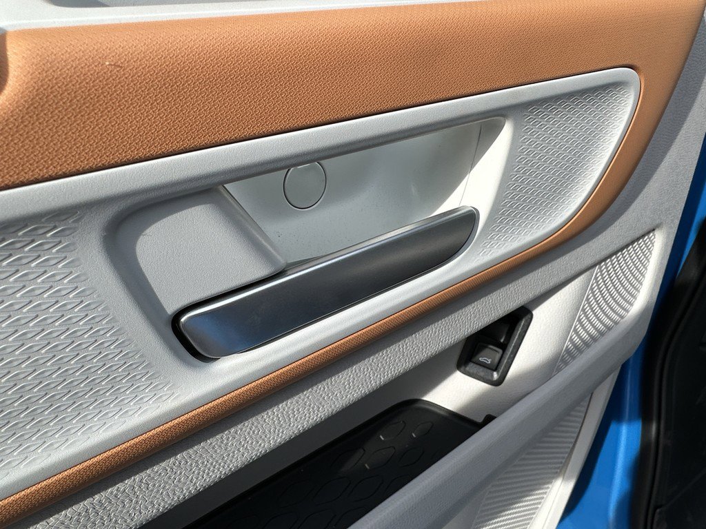 New 2025 Volkswagen ID. Buzz Pro S Plus image 20