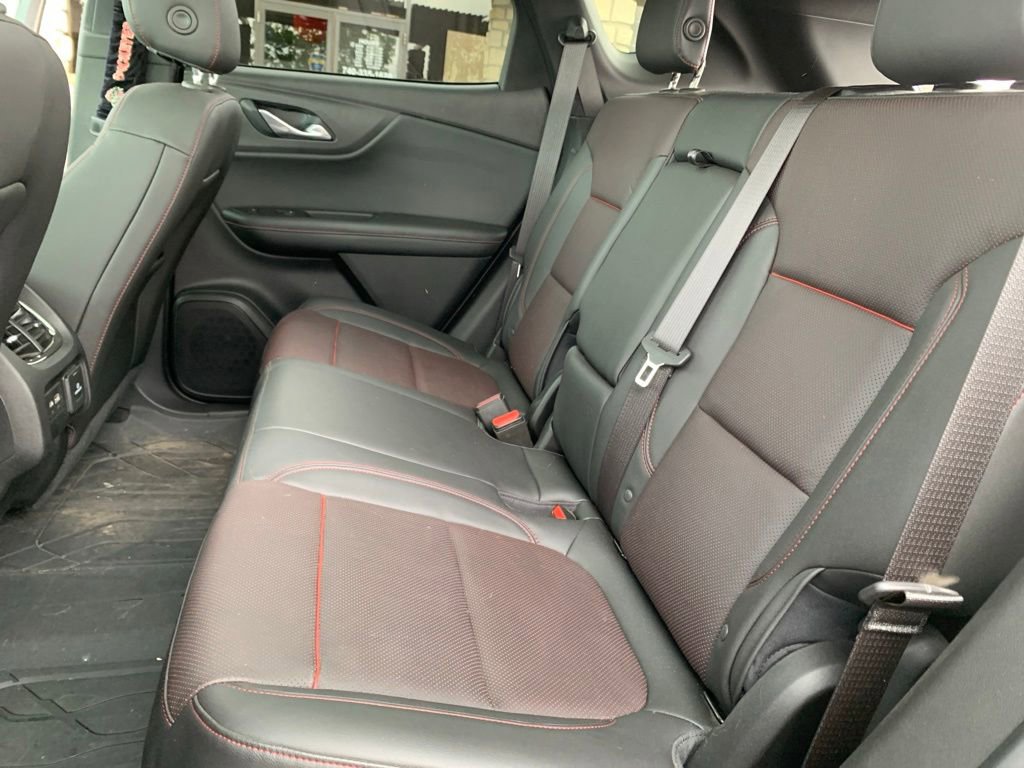 Used 2021 Chevrolet Blazer RS w/ Enhanced Convenience Package AWD/4WD image 26