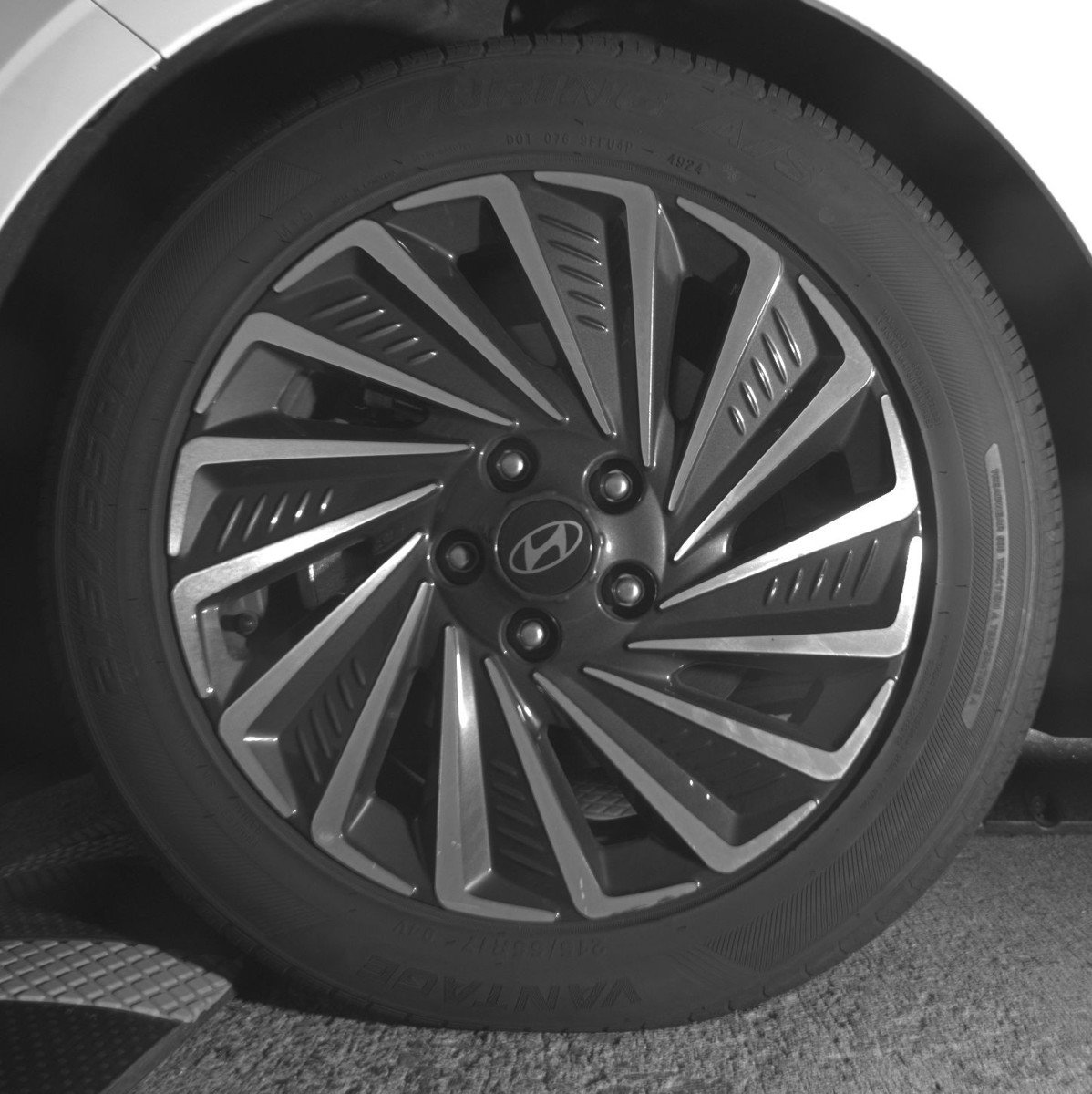 Used 2024 Hyundai Sonata SEL image 14