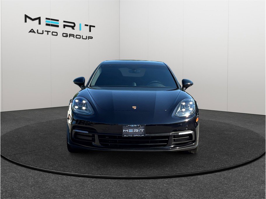 Used 2018 Porsche Panamera 4S image 3