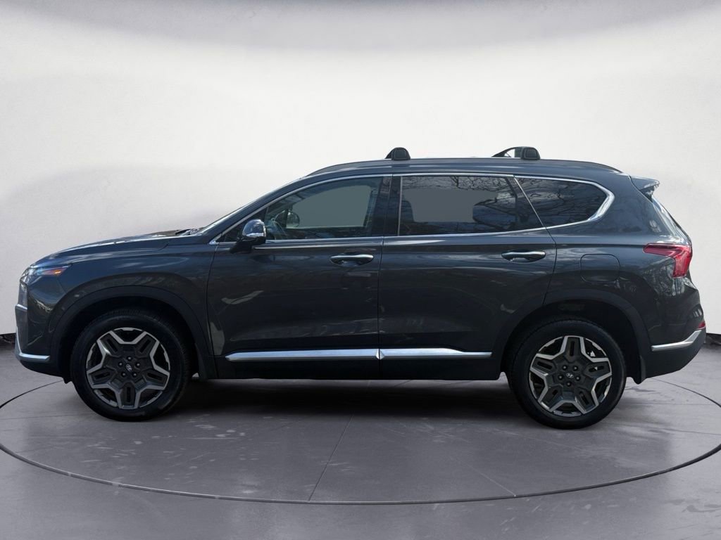 Used 2023 Hyundai Santa Fe SEL Premium image 2
