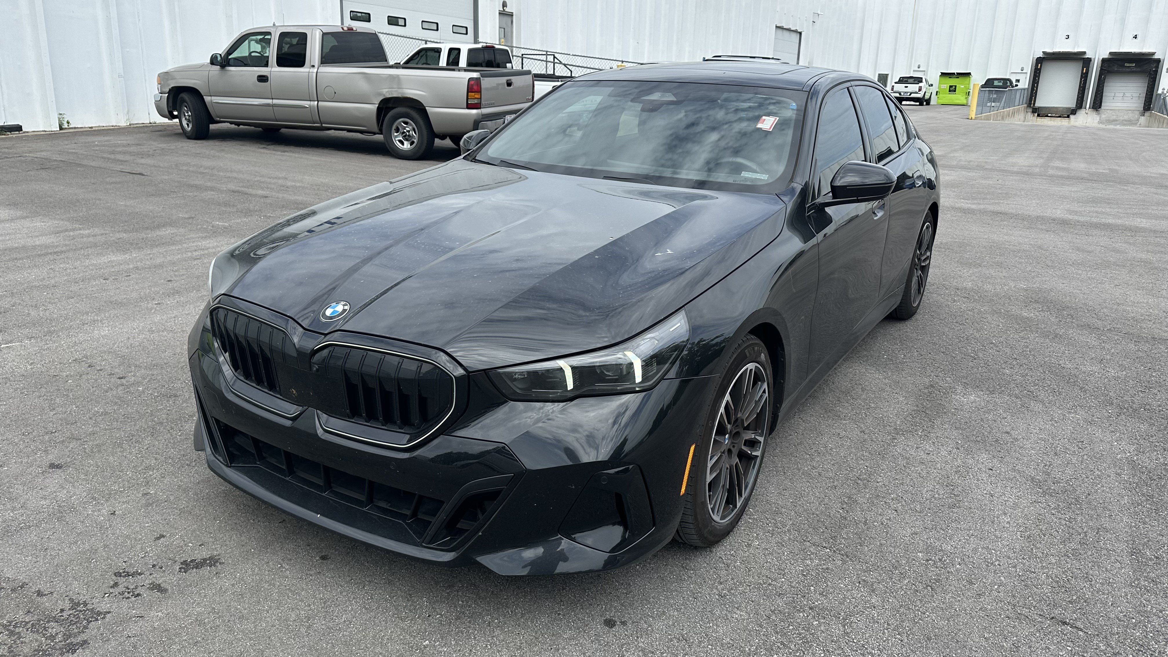 Used 2024 BMW 530i xDrive w/ M Sport Package AWD/4WD image 5