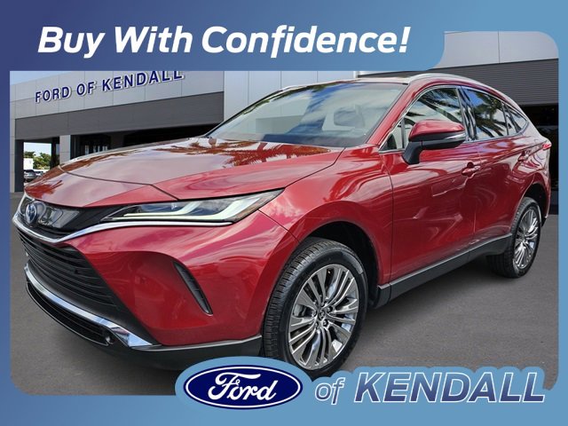 Used 2022 Toyota Venza XLE image 1