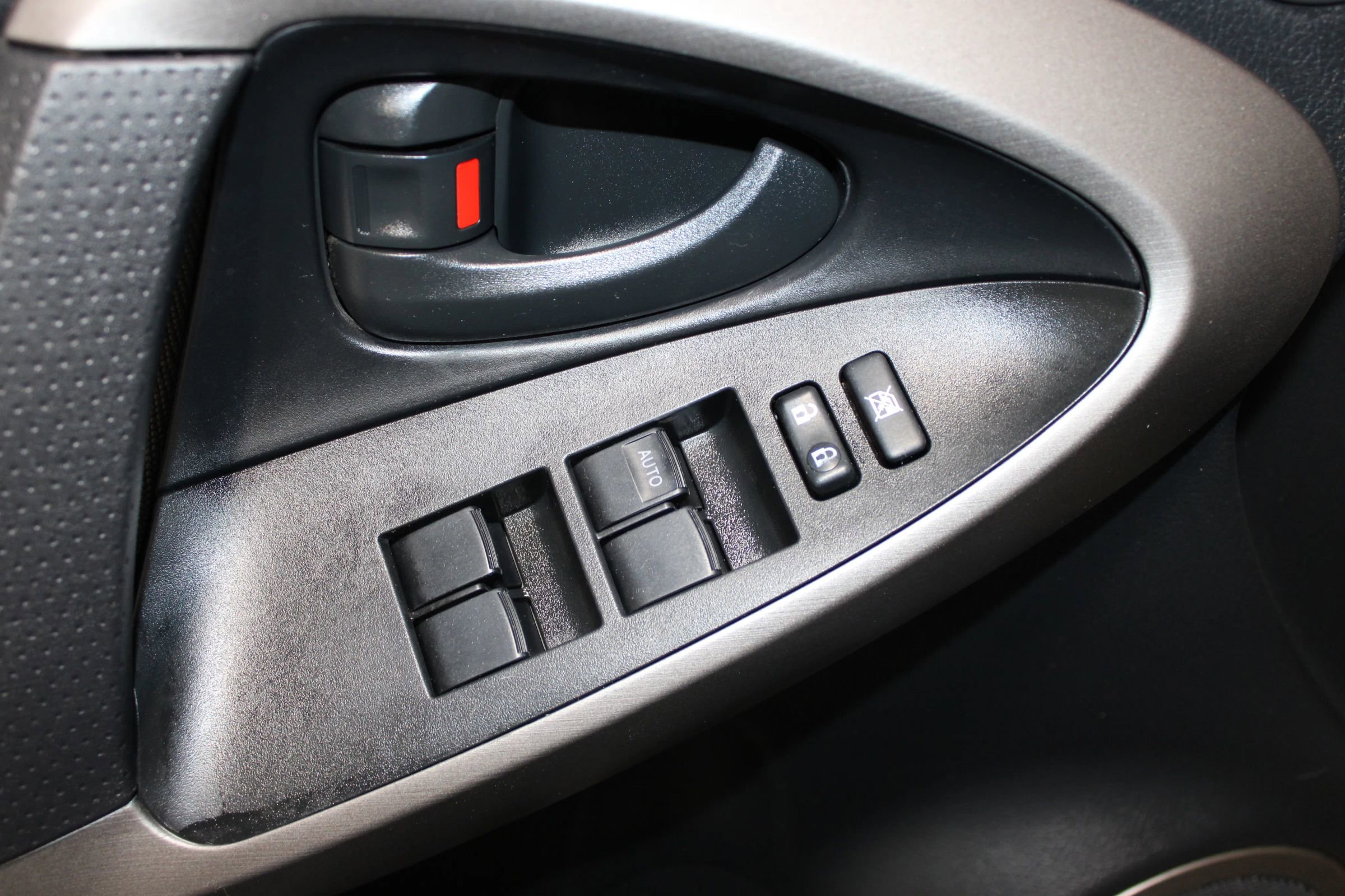 Used 2008 Toyota RAV4 2WD image 9