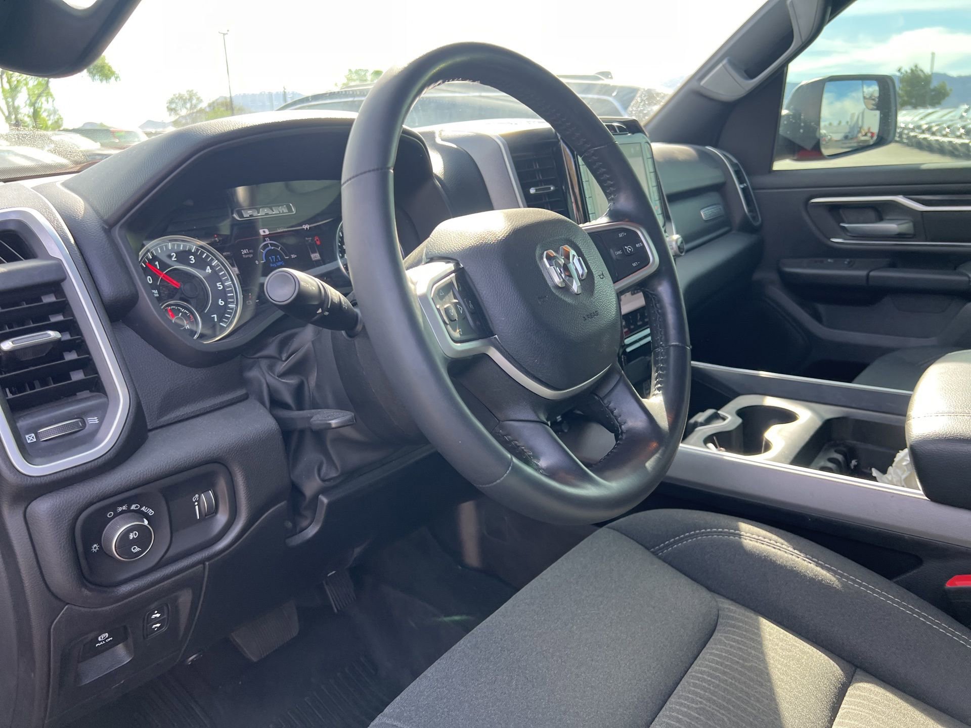 Used 2023 RAM 1500 Big Horn image 29