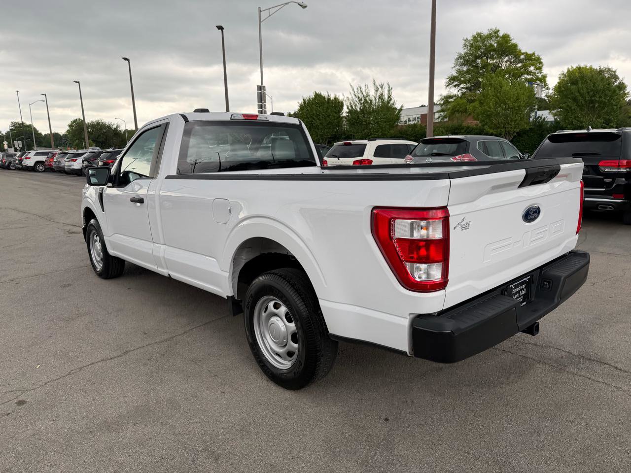 Used 2022 Ford F150 XL RWD image 5