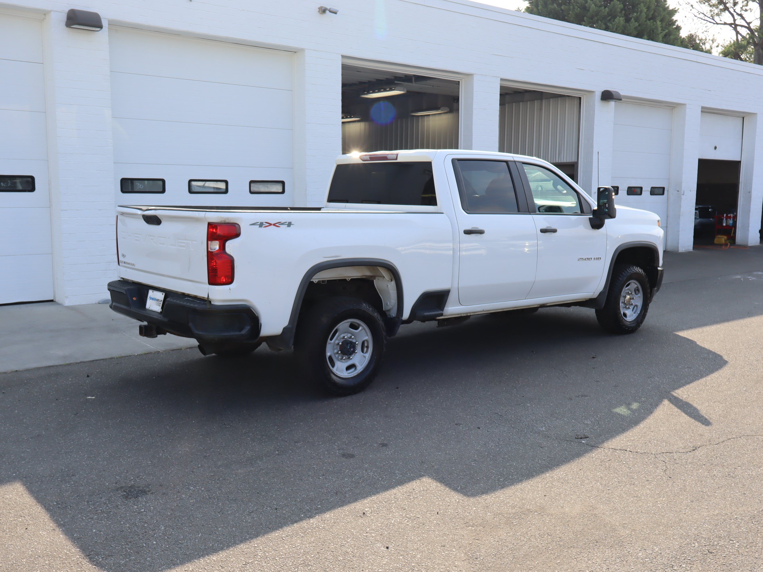 Used 2022 Chevrolet Silverado 2500 Custom w/ Custom Value Package AWD/4WD image 11