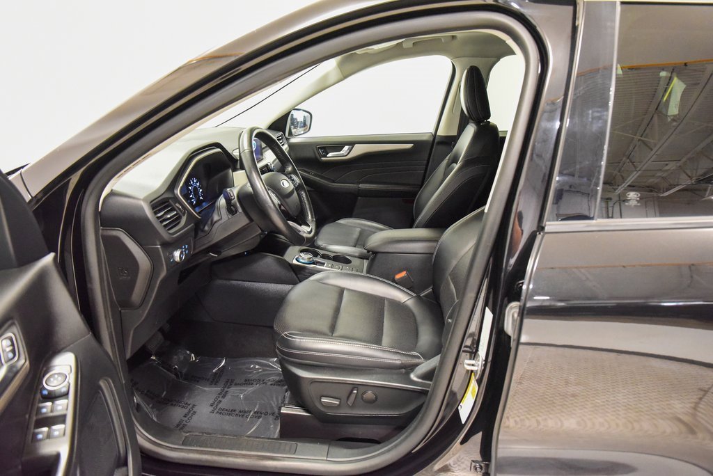 Used 2021 Ford Escape SEL image 4